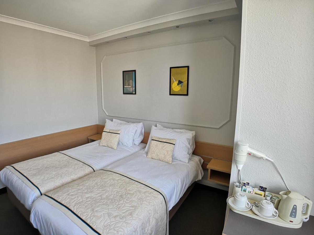Lancaster Hall Hotel Londra Dış mekan fotoğraf